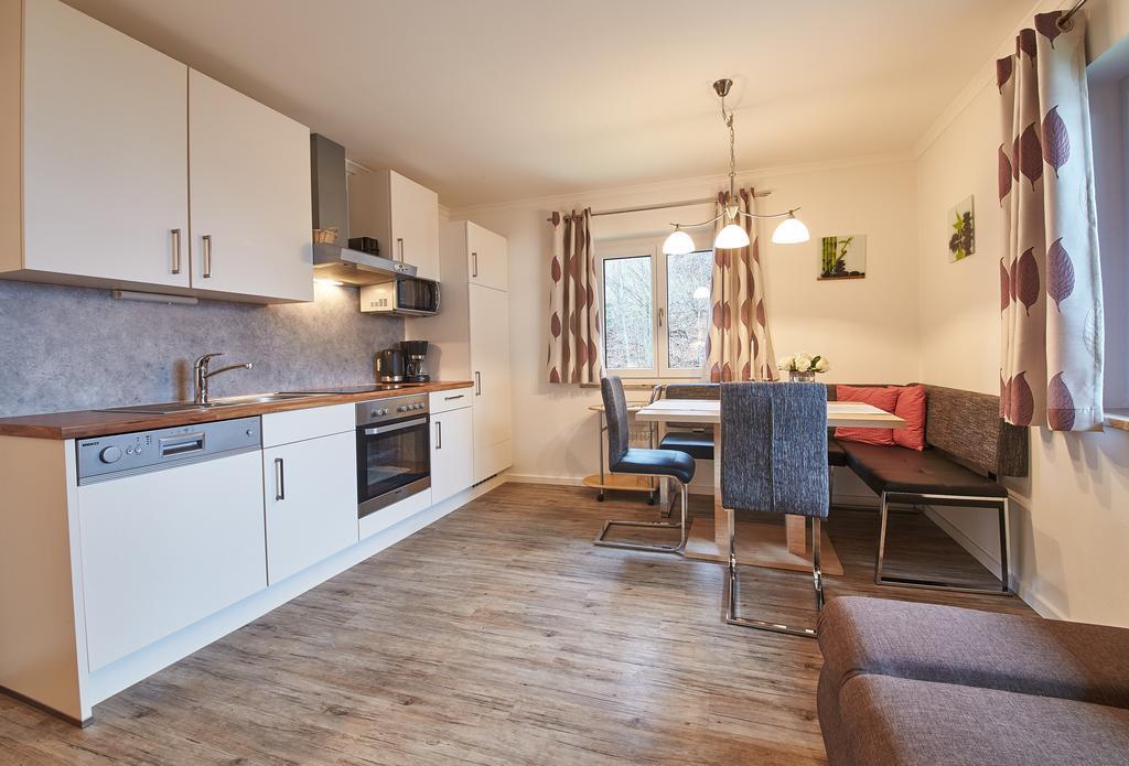 Two-Bedroom Apartment with Balcony,170505501:JPEG